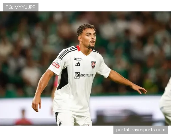 里昂青训闪耀赛场 年轻力量崛起成为球队新引擎