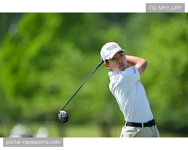 男子C组加洞赛现长推绝杀，黄永颢克服罚杆逆境夺冠