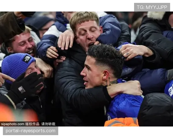 曼城后防危机：格瓦迪奥尔与迪亚斯或缺阵数周